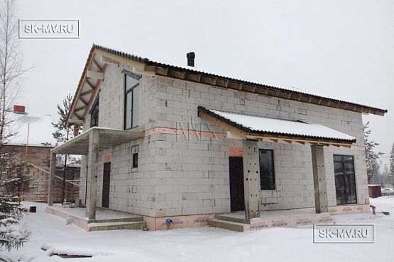 Фото репортаж с места строительства загородного коттеджа из газобетона с сауной внутри в Савое Ленобласти  - 23