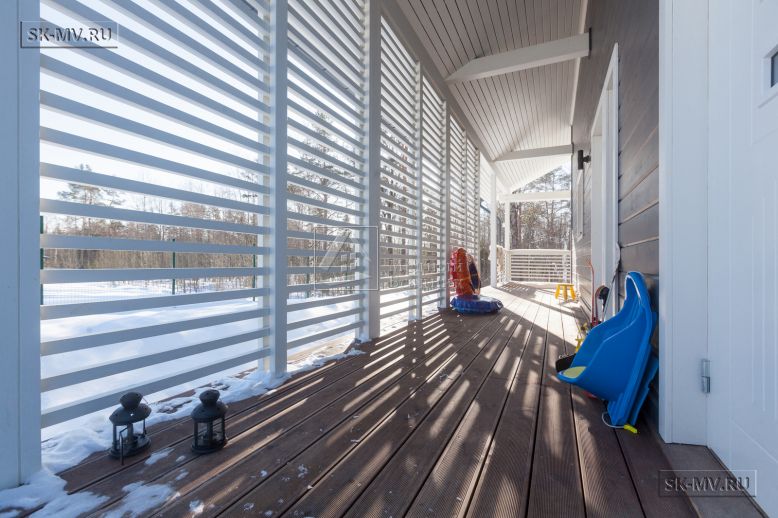 Проект коттеджа МВ 11 в стиле шале с террасой, вторым светом и панорамными окнами — 12