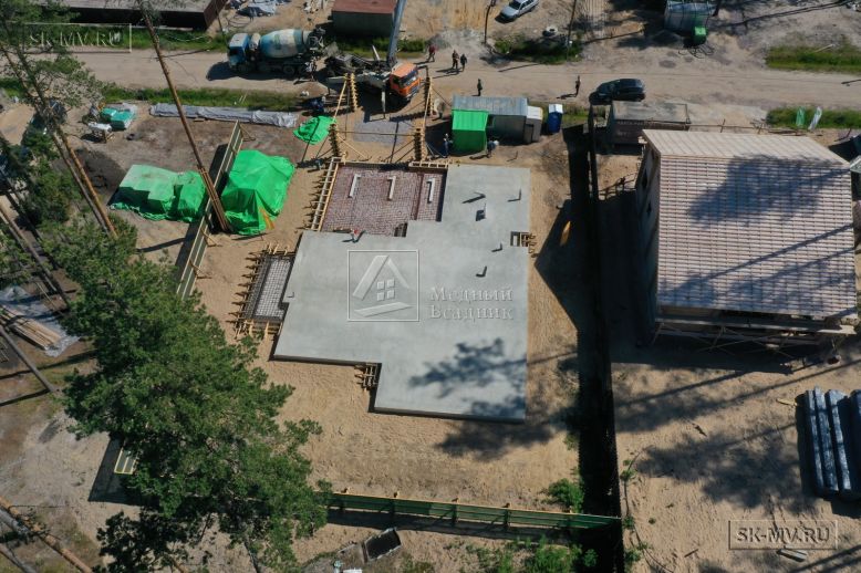 Монтаж индивидуального расчётного фундамента УШП PRO для строительства кирпичного двухэтажного дома в Рощино 2, S плиты = 340 кв.м, Лениградская обл. — 39