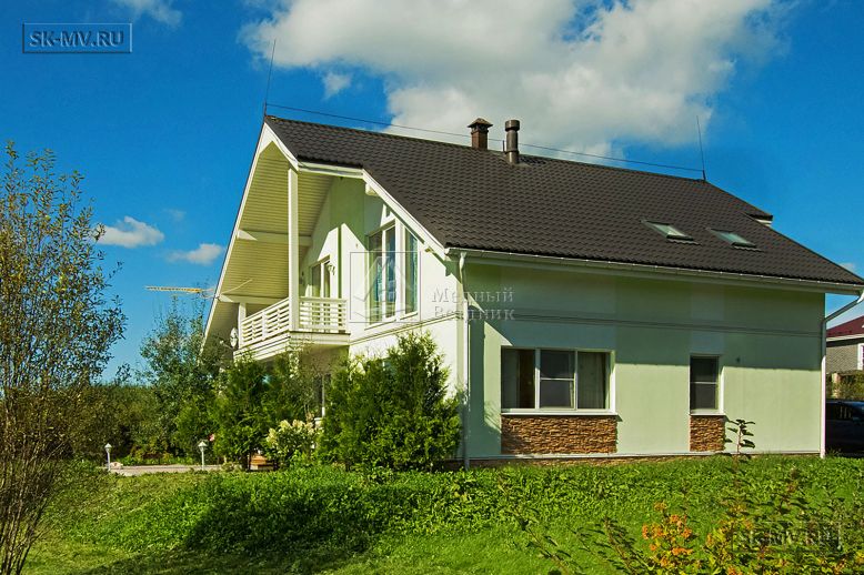 Современный загородный дом с ассиметричным фасадом и вторым светом по проекту МВ 7 — 1