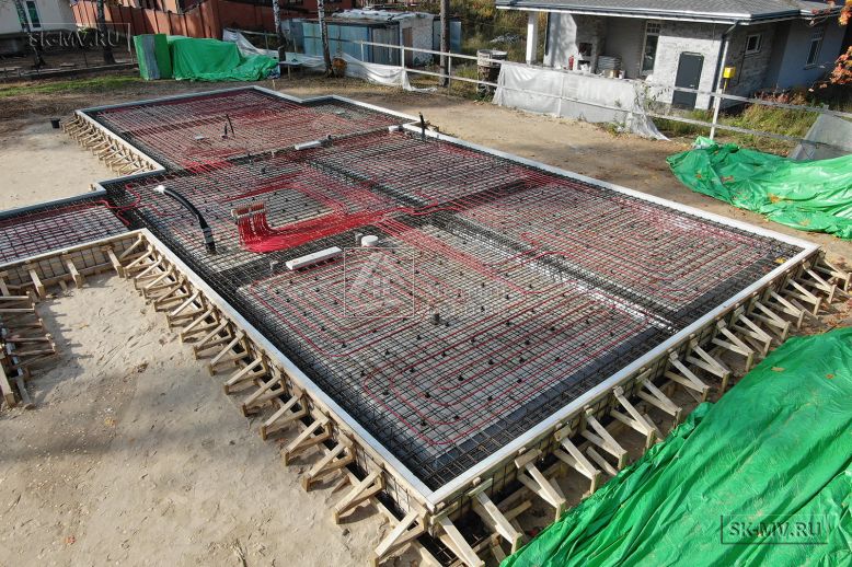 Монтаж фундамента УШП PRO для строительства кирпичного дома площадью ок. 400 кв м в стиле Hi Tech с эксплуатируемой кровлей в Московской области — 6