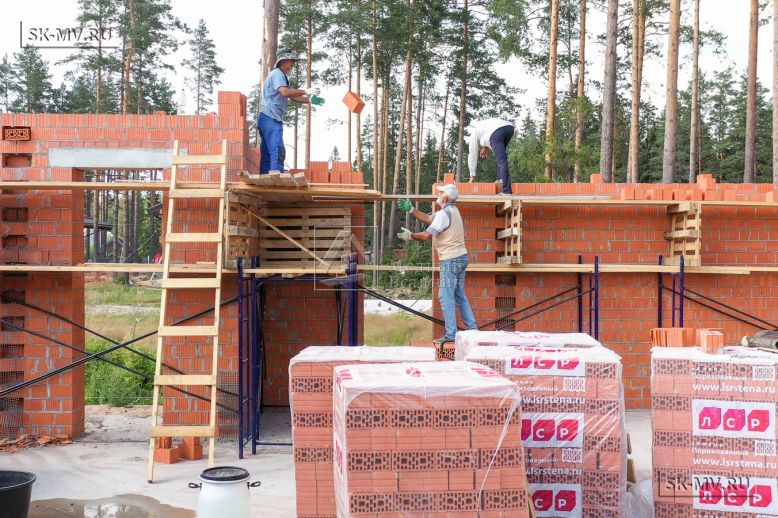 Монтаж индивидуального расчётного фундамента УШП PRO для строительства кирпичного одноэтажного дома в Репино, Лениградская обл. — 3
