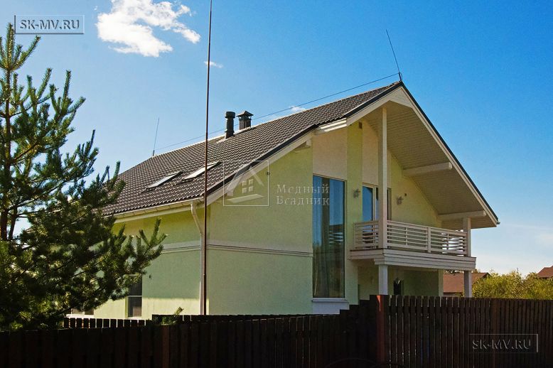 Современный загородный дом с ассиметричным фасадом и вторым светом по проекту МВ 7 — 6