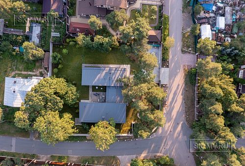 Фотографии П-образного дома в скандинавском стиле 238 кв м с панорамным остеклением, построенного в Сестрорецке - 33