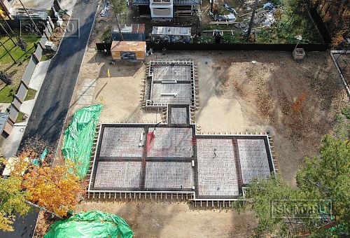 Монтаж фундамента УШП PRO для строительства кирпичного дома площадью ок. 400 кв м в стиле Hi Tech с эксплуатируемой кровлей в Московской области - 2