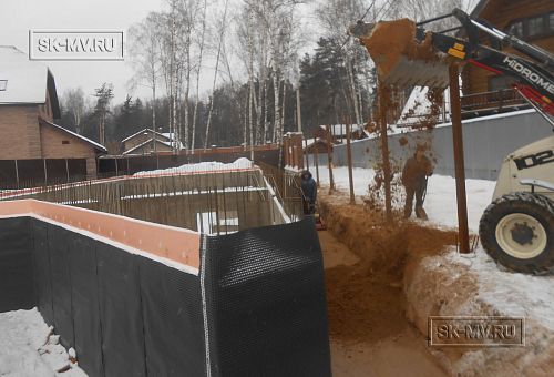 Монтаж фундамента УШП для строительства большого спа-комплекса 1000 кв м с бассейном в городе Котельники Московской области - 9