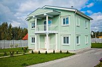 Построенный каркасный особняк в классическом стиле с балконом в п Борисово - мини - 3