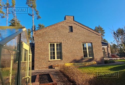 Монтаж индивидуального расчётного фундамента УШП PRO для строительства кирпичного одноэтажного дома в Репино, Лениградская обл. - 3