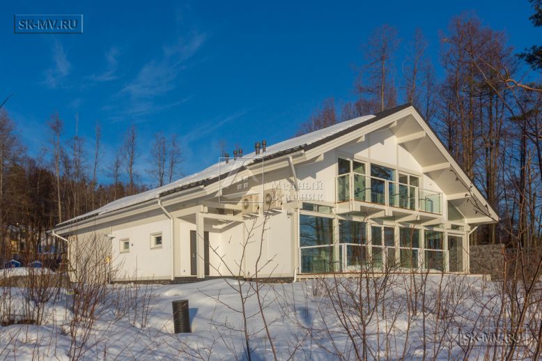 Строительство дома фахверк из дерева и стекла в Балтийской ривьере — 2