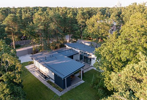Фотографии П-образного дома в скандинавском стиле 238 кв м с панорамным остеклением, построенного в Сестрорецке - 32