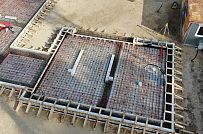Монтаж фундамента УШП PRO для строительства кирпичного дома площадью ок. 400 кв м в стиле Hi Tech с эксплуатируемой кровлей в Московской области - мини - 4