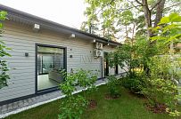 Фотографии П-образного дома в скандинавском стиле 238 кв м с панорамным остеклением, построенного в Сестрорецке - мини - 7