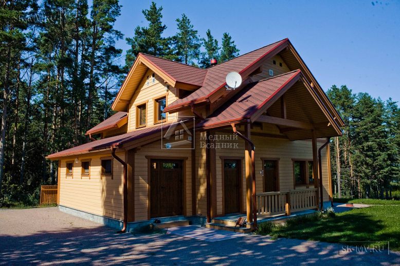Построенный в п Озеро Отрадное небольшой двухэтажный теплый зимний каркасный дом площадью 165 кв м с террасой — 2